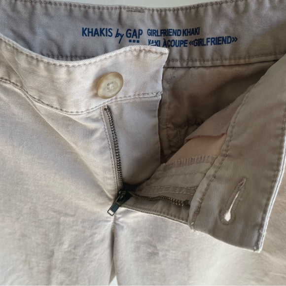 NWOT Gap Low Rise Straight Fit Girlfriend Khaki Tailored Trousers Pants in Beige - Picture 10 of 13